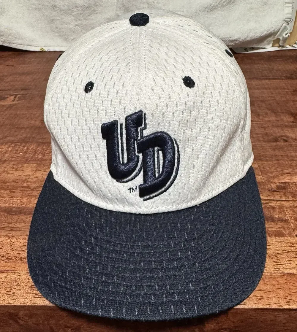 University Of Dayton Game Pro Baseball Hat Flexfit M